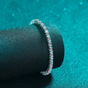 Luxurious S925 sterling silver tennis bracelet with round moissanite sparkling stones