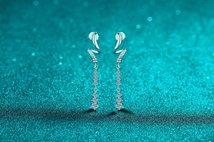Elegant S925 sterling silver long drop earrings with sparkling moissanite stones