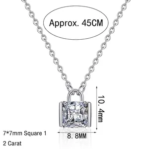 Collier Pendentif Carré en Argent S925 et Moissanite avec Pierre de 2ct 7mm