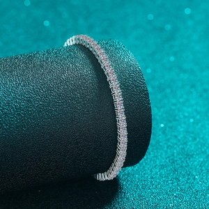 Luxuriöses S925 Sterlingsilber Moissanit Tennis-Armband mit runden Brillantschliff-Diamanten