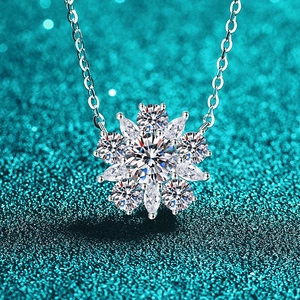 S925 Sterling Silver Moissanite Zirconia Sunflower Snowflake Pendant Necklace Light Luxury Inlaid Women Jewelry Accessories