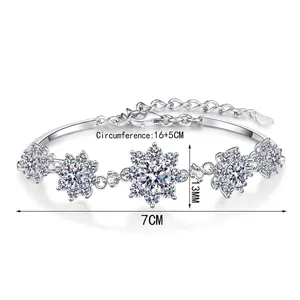 Eleganter S925 Sterlingsilber Schneeflocke Armband mit funkelnden Moissanit Steinen
