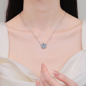 Exquisite S925 sterling silver sunflower necklace with brilliant moissanite on a model