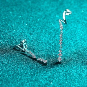 Elegant S925 sterling silver drop earrings with shimmering moissanite tassel design