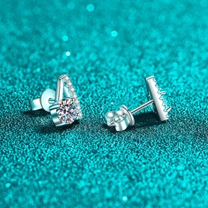 Minimalist V-shaped S925 sterling silver moissanite stud earrings for women with bokeh