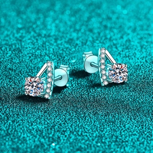 Minimalist S925 sterling silver V-shape moissanite stud earrings with a triangle design