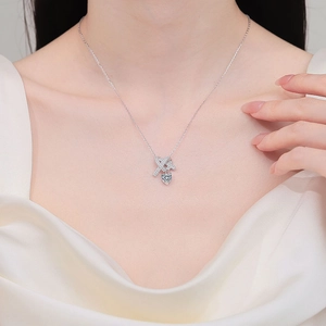 Élégant collier en argent sterling S925 avec pendentif cœur en moissanite pour femme