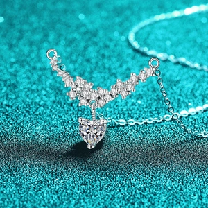 Sparkling S925 sterling silver heart necklace with V-shaped pavé moissanite accents