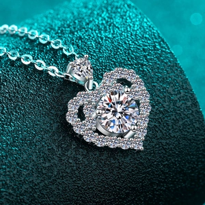 S925 sterling silver heart pendant necklace with moissanite center stone and halo diamonds