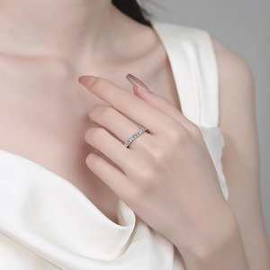 Elegant S925 sterling silver moissanite ring with a sleek bamboo joint design for women