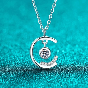 925 Sterling Silver Moissanite Necklace For Women Sparkling Crescent Moon Pendant Elegant Clavicle Chain Jewelry Gift