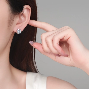 Boucles d'oreilles carrées en argent sterling S925 avec moissanite et serti à 4 griffes pour femme