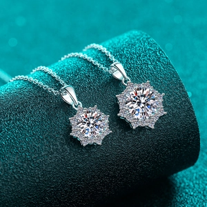 Exquisite S925 sterling silver snowflake pendant necklaces with moissanite accents
