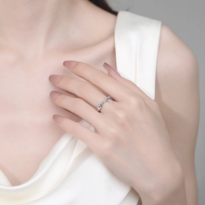Elegant S925 sterling silver moissanite ring with marquise pendant on female hand