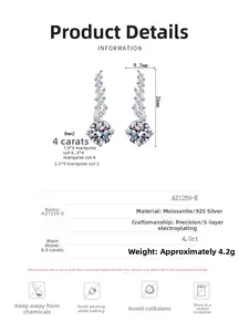 Détail macro de boucles d'oreilles en argent 925 et moissanite avec pierre 4ct et dimensions