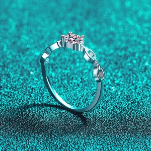 Bague élégante en argent 925 avec moissanite, anneau à maillons et serti à quatre griffes