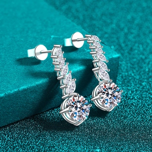 Boucles d'oreilles luxueuses en argent S925 avec moissanite et pierres de taille marquise
