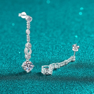 Elegant S925 sterling silver tassel drop earrings with sparkling moissanite gemstones