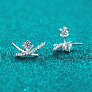 Elegant S925 sterling silver crisscross moissanite stud earrings with a polished finish