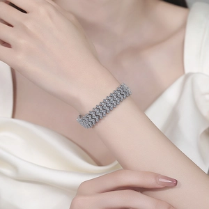 Luxury S925 sterling silver multi-row moissanite bracelet with V-shaped geometric links