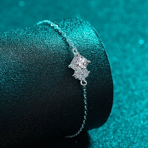 Polished S925 sterling silver bracelet featuring a square moissanite stone on O-chain