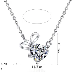 S925 Sterling Silber Herzkette mit Schleifenanhänger und 1 Karat Moissanit Stein
