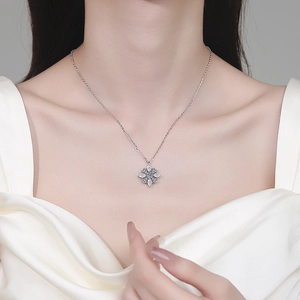 Luxurious S925 silver moissanite snowflake pendant necklace on a female model