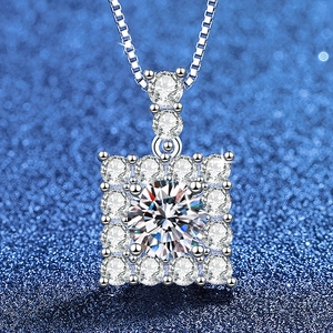 S925 Sterling Silver Square Pendant Necklace With 1 Carat Round Cut Moissanite Box Chain Luxury Jewelry For Women