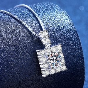 Elegant S925 sterling silver sugar cube necklace with sparkling 1 carat moissanite pendant