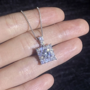 Sparkling S925 sterling silver square moissanite pendant necklace with box chain