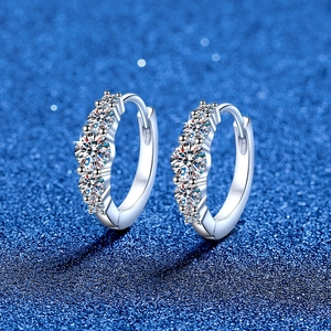 925 Sterling Silver Moissanite Hoop Earrings For Women Graduated Moissanite Huggie Earrings Fine Jewelry Elegant Gift