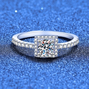 Elegant 925 Sterling Silver Moissanite Ring Square Halo Design Luxurious Inlaid Rhinestone Jewelry For Women Engagement Wedding Gift