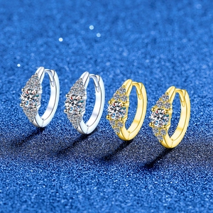 925 Argent Sterling Moissanite Boucles d'oreilles pour Femmes Luxe Minimaliste Étincelant Géométrique Huggie Boucles d'oreilles Avec Certificat GRA Cadeau