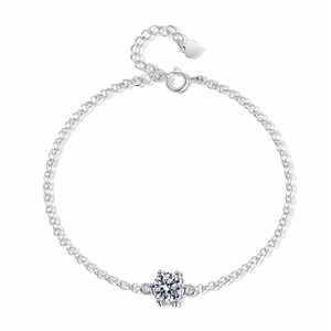 Classic 925 sterling silver bracelet with six-prong moissanite and heart pendant