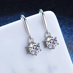 Orecchini a goccia in argento S925 con moissanite rotonda e incastonatura classica a 6 griffe