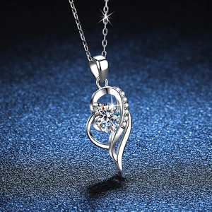 Collier élégant en argent sterling S925 avec pendentif cœur et moissanite de 1 carat