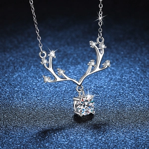 Elegant s925 sterling silver deer antler necklace with 1 carat sparkling moissanite stone
