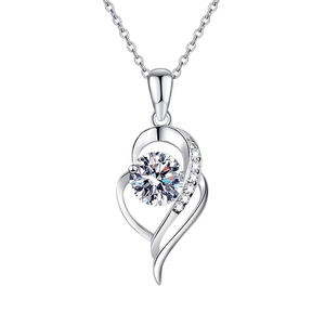 Collier en argent sterling S925 avec pendentif en forme de cœur et moissanite 1 carat
