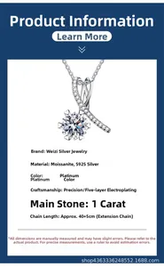 Vue détaillée d'un pendentif nœud en argent S925 avec une moissanite brillante de 1ct