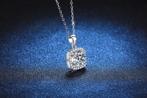 Close-up of S925 silver square pendant necklace with a 1ct moissanite center stone