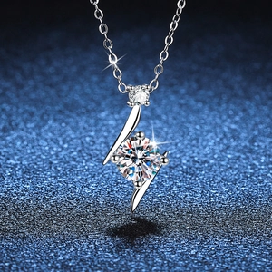 Collana Pendente a Forma di Stella e Fulmine in Argento Sterling 925 Moissanite per Donna Gioielli Minimalisti