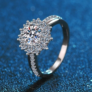 Bague Luxueuse en Argent Sterling 925 Moissanite pour Femme Tournesol 1 Carat Bague de Fiançailles de Mariage Bijoux Style Diamant Étincelant