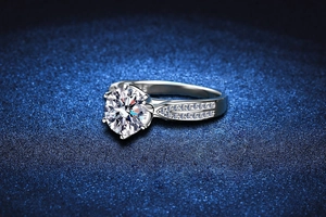 Macro shot of 1-carat moissanite ring with six-prong setting and S925 hallmark