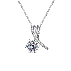 Collier en argent sterling S925 avec pendentif nœud et moissanite ronde de 1 carat