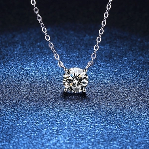 925 Sterling Silver Moissanite Pendant Necklace Round Brilliant Cut 4 Prong Setting Solitaire Clavicle Chain Jewelry With GRA Certificate For Women
