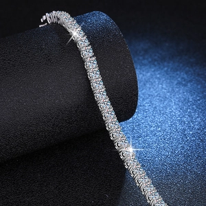Silver S925 platinum-plated moissanite tennis bracelet with round brilliant cut stones