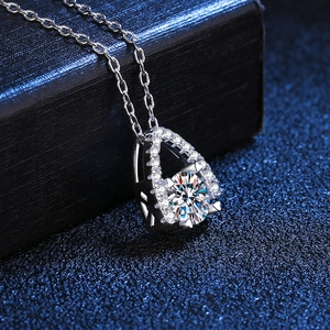 Collier en argent S925 moissanite avec pendentif poire et diamant scintillant
