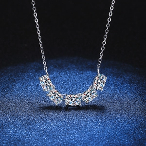 Collier Pendentif en Argent Sterling 925 Moissanite Zirconia pour Femmes Couleur D Sourire Incurvé Ovale Bijoux de Mode Cadeau