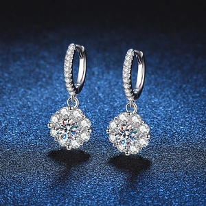 S925 Sterlingsilber Moissanit Blume Ohrhänger Für Damen Elegante Cluster Blume Galvanisierte D-Farbe Edler Schmuck Geschenk