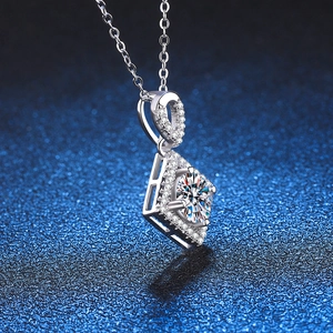S925 sterling silver geometric square pendant necklace with D-color moissanite stone